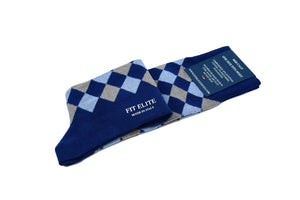 A pair of mid calf argyle socks for men with a blue and grey pattern, made in Italy